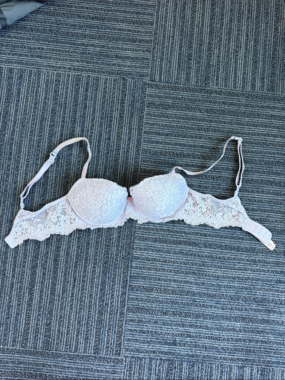 Lace Push-Up Bra - Lavender - Shiny Straps